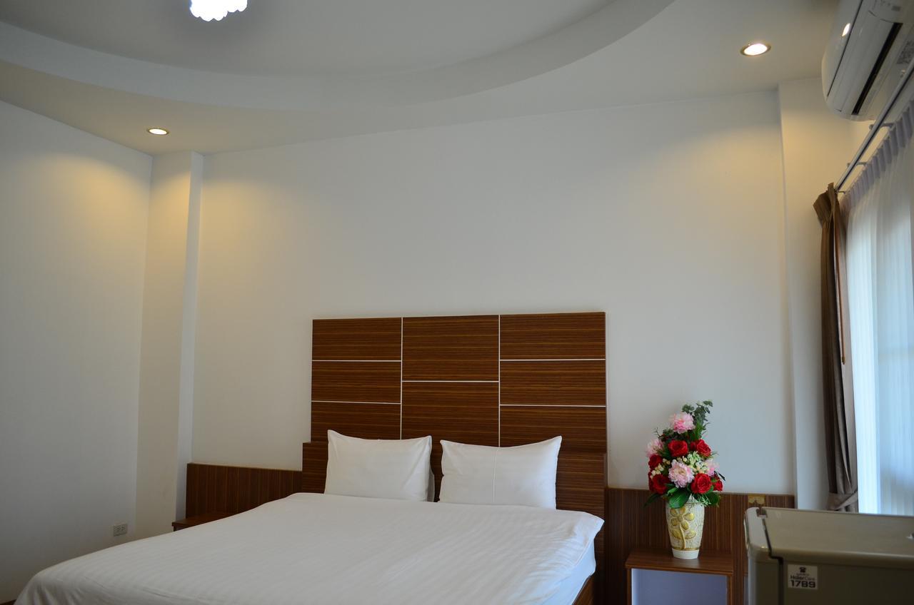 Ketsara Hotel Maha Sarakham Esterno foto